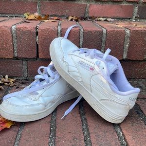 Reebok women’s white classics 8.5